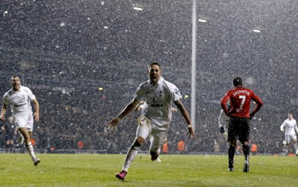 Britain_Soccer_Premie_Dona_t670