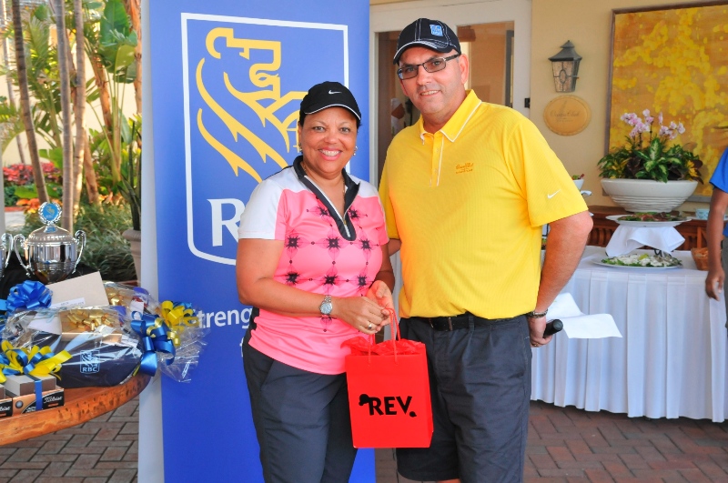 Longest Drive Winner Daphne Haines-Burrows (center) along with Lester Cox, Market Head, Business Banking, RBC; Nathaniel Beneby, Market Head, Personal Banking, RBC; and Brian Knowles, Vice President, Corporate Banking, RBC.