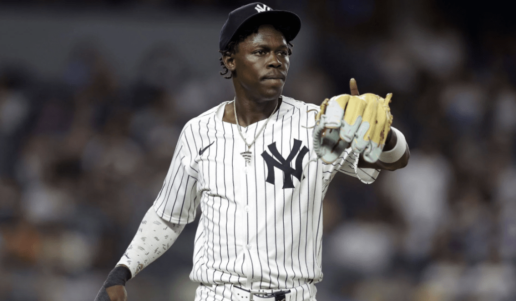 Chisholm, Yankees avoid&nbsp;arbitration